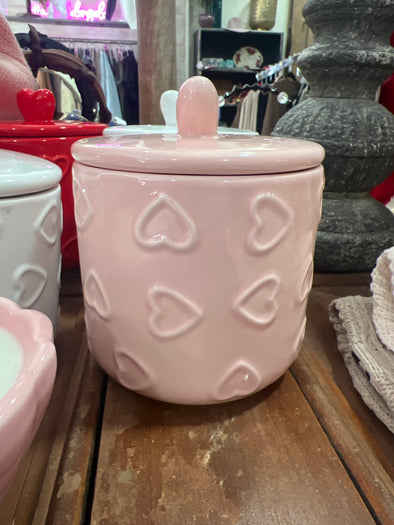 Candle with hearts and lid